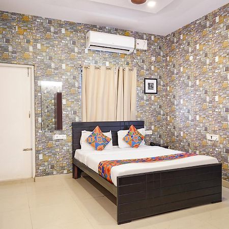 Fabexpress Kings Suites I Bangalore Exterior photo