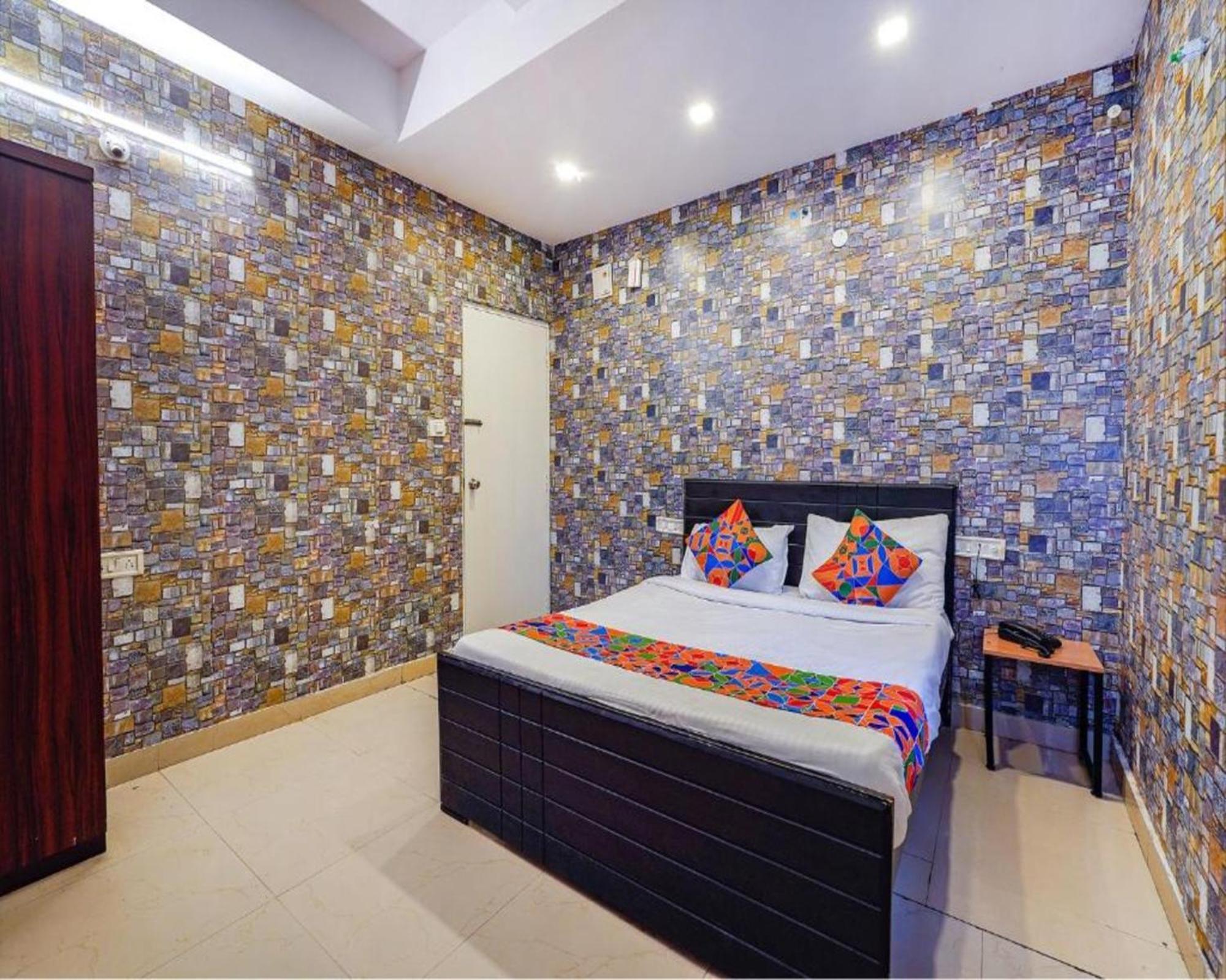 Fabexpress Kings Suites I Bangalore Exterior photo