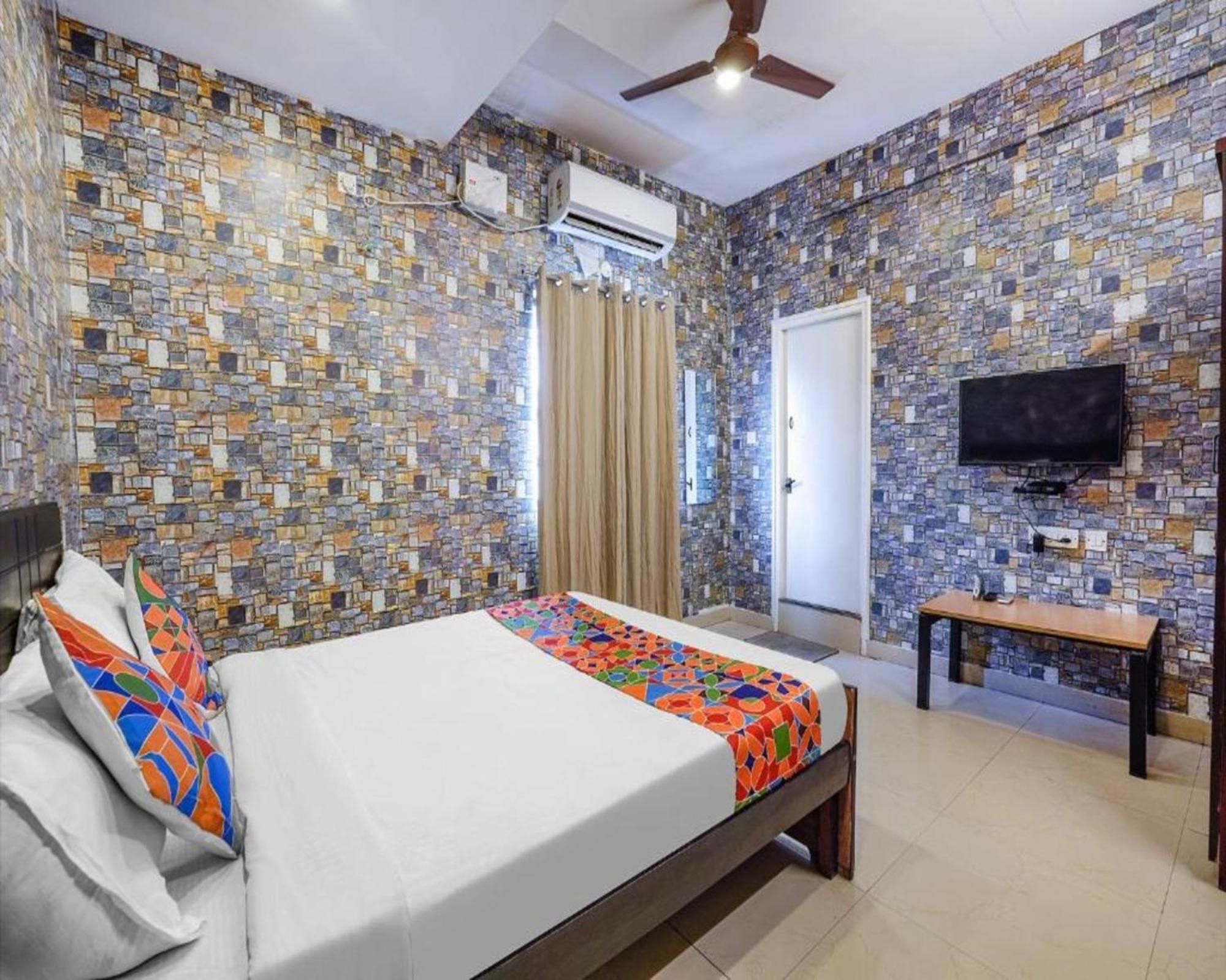 Fabexpress Kings Suites I Bangalore Exterior photo