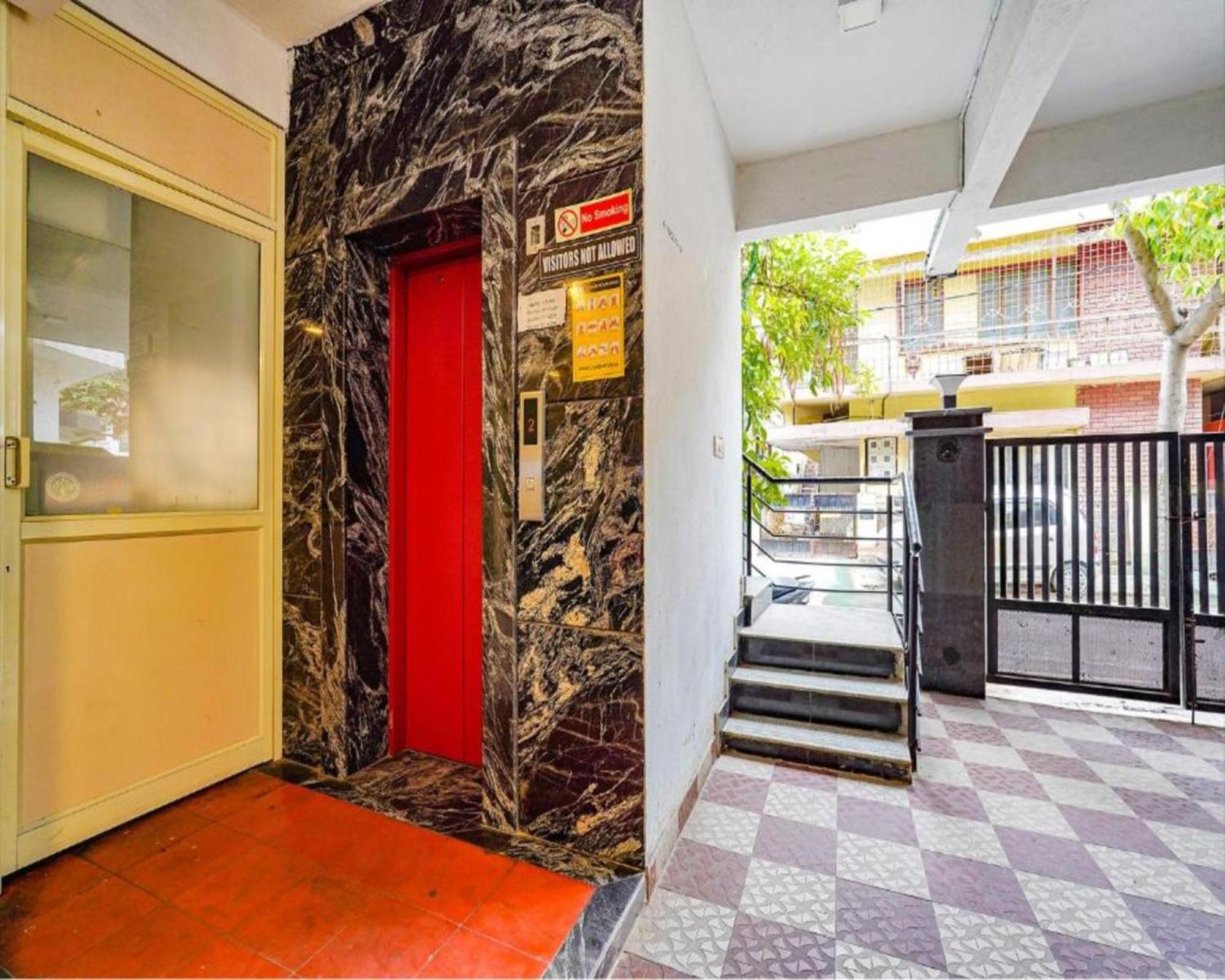 Fabexpress Kings Suites I Bangalore Exterior photo