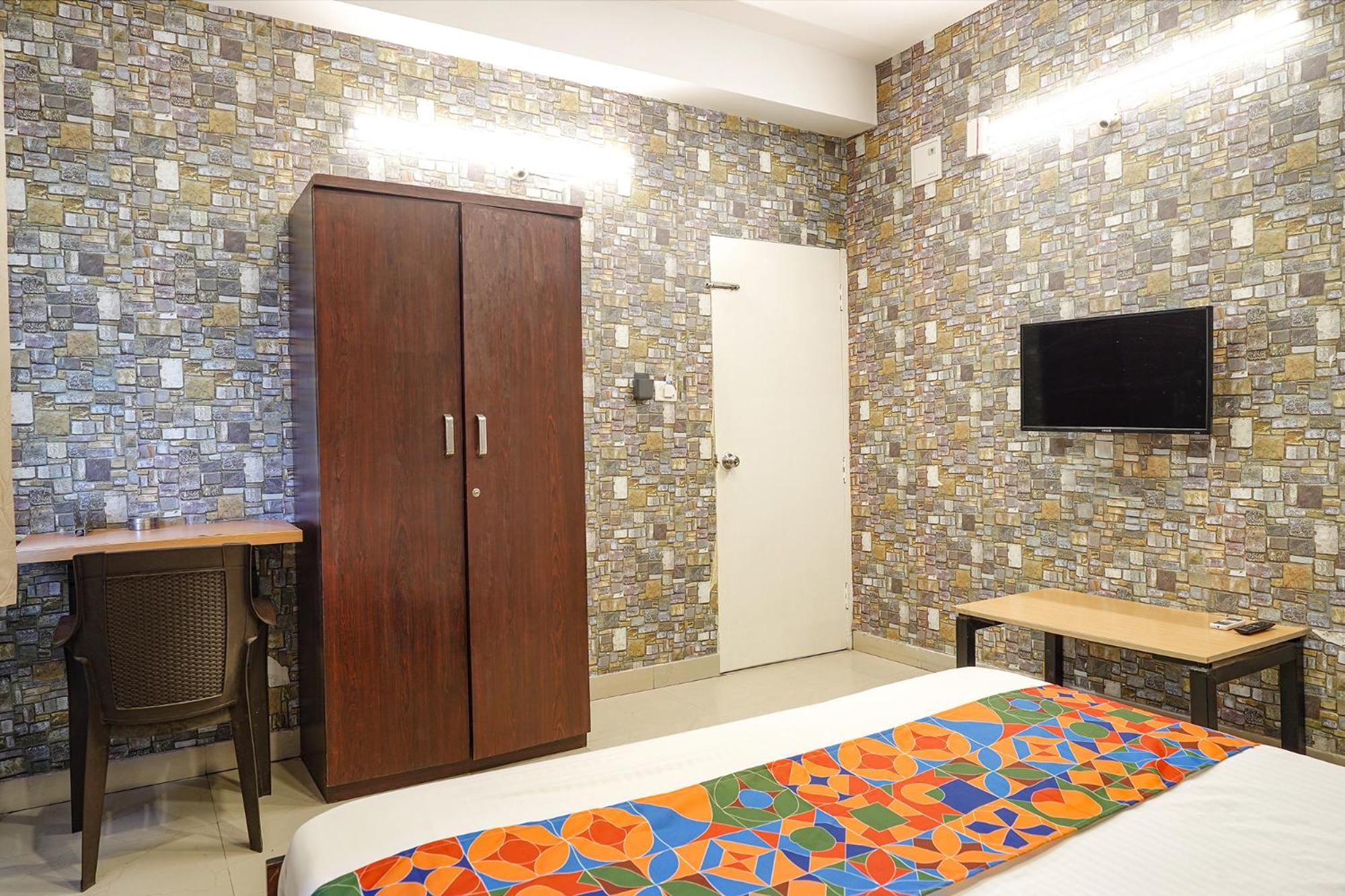 Fabexpress Kings Suites I Bangalore Exterior photo